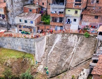 Encostas da Grota da Macaxeira e João Sampaio são entregues e amplia proteção em áreas de risco