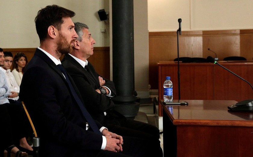 Procuradoria da Espanha considera trocar pena de prisão de Messi por multa