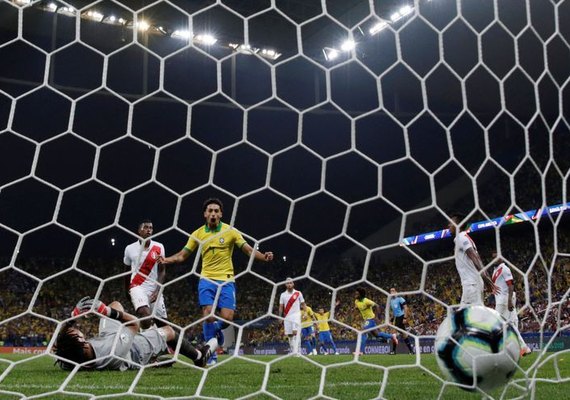 Brasil vence o Peru por 5 X 0