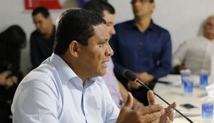 Prefeito de Palmeira dos Índios faz palestra no Tribunal de Contas de Alagoas