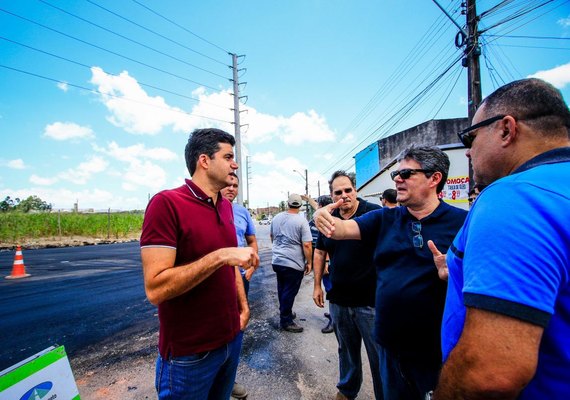 Prefeito acompanha avanço de obras na parte alta de Maceió