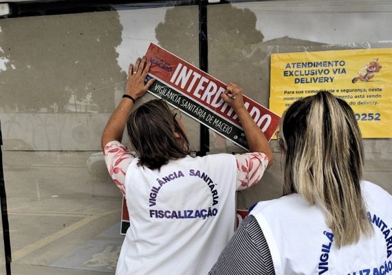 Vigilância Sanitária interdita farmácia na Gruta de Lourdes