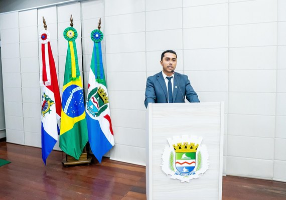Com 100 dias de mandato, vereador David Empregos soma mais de 100 ações em benefício da população de Maceió