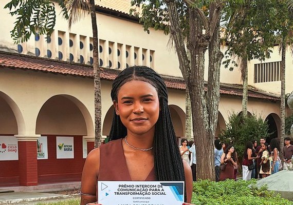 Estudante da Ufal ganha prêmio sobre batalhas de rima