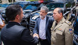 Governador entrega 10 viaturas para reforçar a segurança pública no Estado