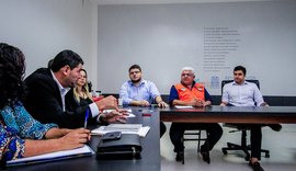 Prefeito de Maceió recebe comissão de moradores do bairro do Pinheiro