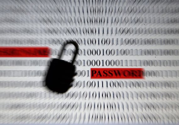 Material do governo federal ajuda população a se proteger de golpes digitais