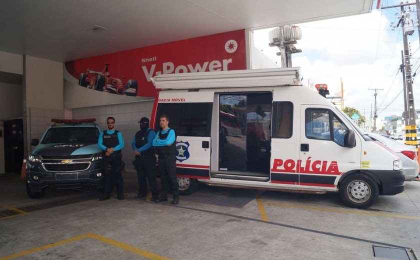 Polícia Civil disponibiliza Delegacia Móvel para população do bairro do Pinheiro