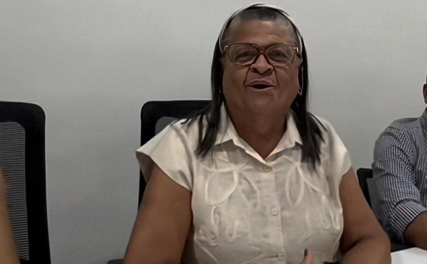 Prefeita Tia Júlia recebe missão para comandar MDB dos Calheiros em Palmeira