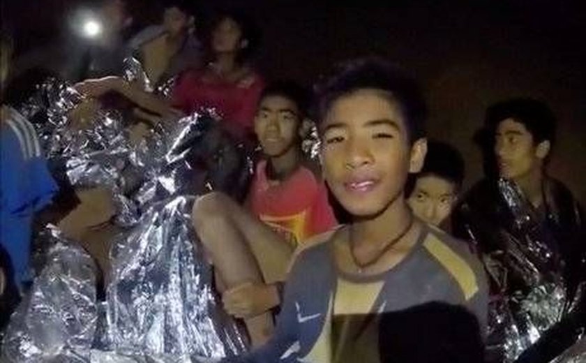 Meninos resgatados de caverna não irão à final da Copa do Mundo