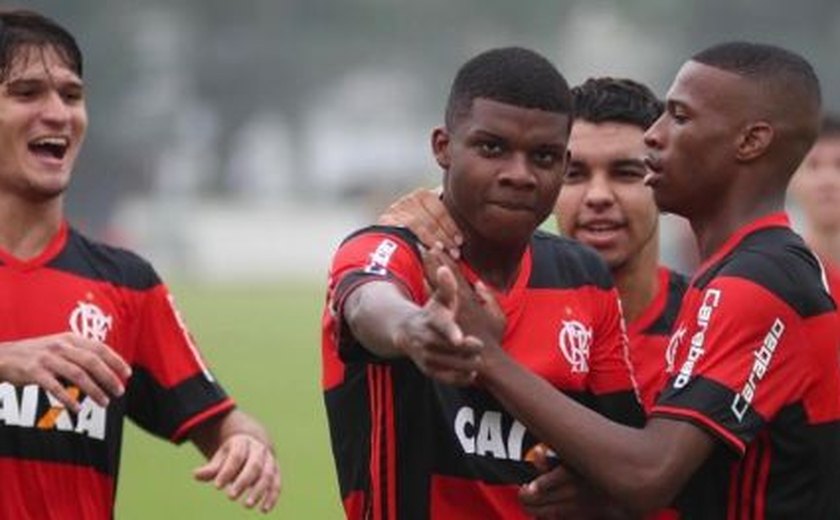 Com Guerrero fora, Flamengo sobe joia da base ao time profissional
