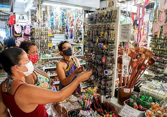 Pavilhão e Feirinha do Artesanato estão com horário de funcionamento ampliado