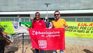 Urbanitários de Alagoas protestam em defesa da Eletrobras, contra demissões e desmonte da empresa