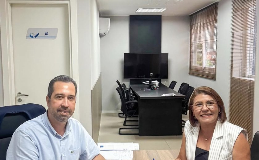 Desenvolve e Prefeitura de Carneiros firmam parceria para facilitar o crédito aos empreendedores do município