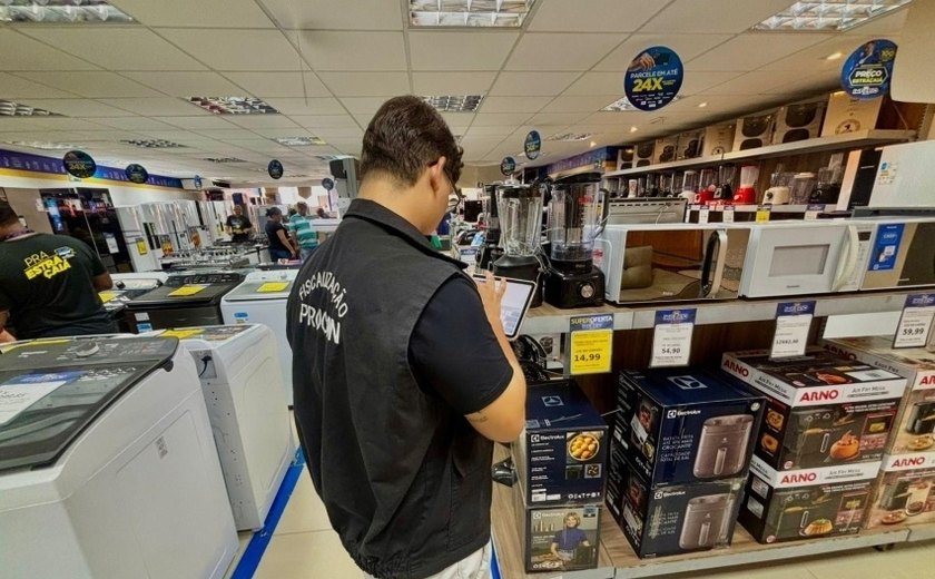 Procon Maceió orienta consumidores sobre compras seguras na Best Friday