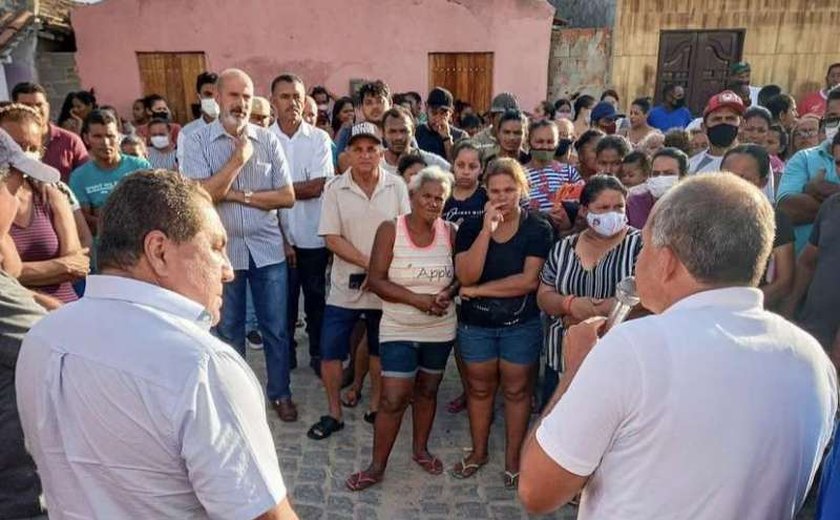 Prefeito assina Ordem de Serviço para garantir mais uma adutora para o povo sertanejo