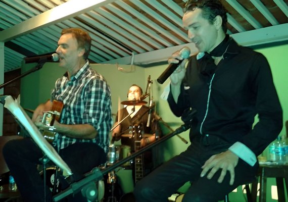 Show 'Chico & Caetano' com Allan Bastos e Luiz Pompe acontece neste sábado, no Le Garden
