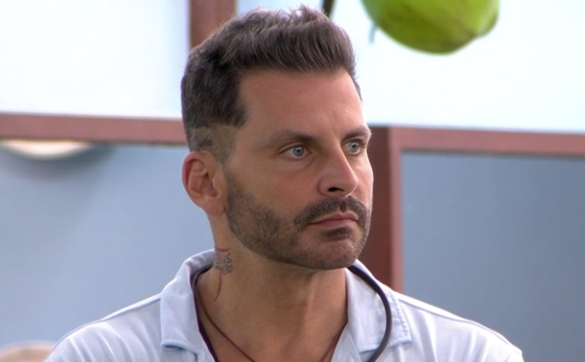 BBB 26: Henri Castelli deixa hospital após duas convulsões