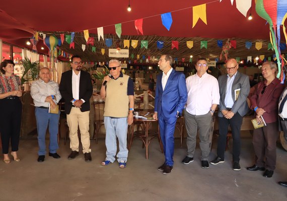 Secom/AL lança obra inédita de Douglas Apratto