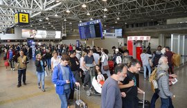 Feriado prolongado movimenta estradas e aeroportos em todo o país
