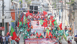 Em defesa da Reforma Agrária, camponesas marcham até o Incra em Maceió nesta terça-feira (07)