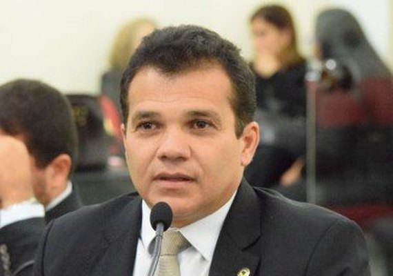 Ricardo Nezinho defende a reabertura das feiras de animais em Alagoas