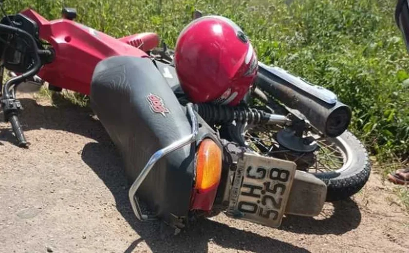 Motociclista morre após colisão contra carro na BR-316 em Poço das Trincheiras