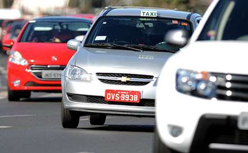 Senado prorroga isenção do IPI para cooperativas de táxi