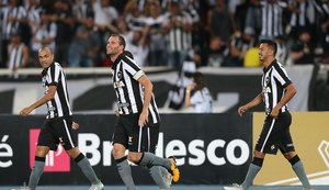 Botafogo faz 3 a 0 no Atlético-MG e vai às semifinais da Copa do Brasil