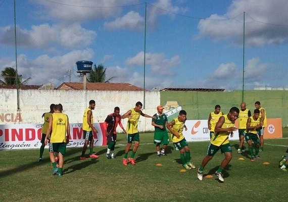 Hulk faz último treino nesta terça antes de enfrentar o CSA em Maceió