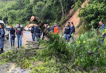 Prefeitura de Atalaia mobiliza esforços para ajudar famílias vítimas das chuvas