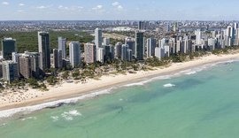 Pai e filho morrem afogados em praia do Recife