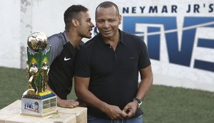 Pai de Neymar deve pagar R$ 8 milhões à Receita para encerrar ação do Fisco