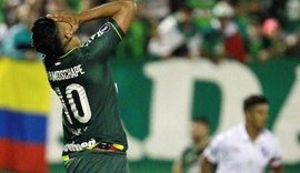 Chapecoense perde e sonho de classificação fica mais distante