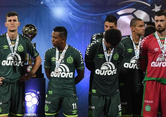 Chapecoense é goleada pelo Atlético Nacional e fica com vice da Recopa