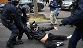 Presidente recém-eleito enfrenta primeiro protesto contra reformas em Paris