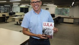 Livro com crônica de advogado alagoano sobre Lula é lançado