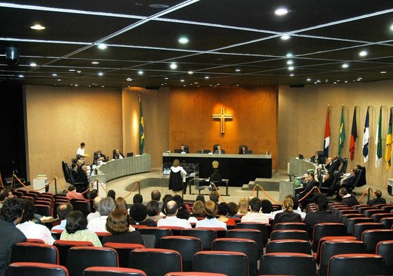 TRF da 5ª Região suspende precatórios do Fundef de municípios alagoanos