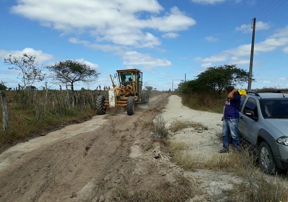 Canapi incrementa serviço de recuperação de suas estradas