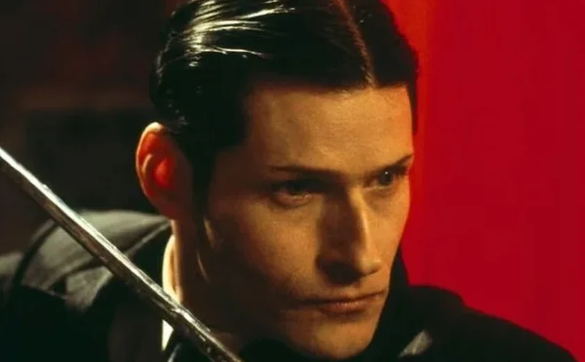 Ator de 'As Panteras' é acusado de manter ex-namorada em cativeiro como escrava sexual