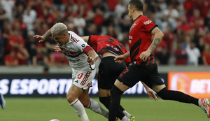 São Paulo empata com o Athletico-PR e segue sem vencer fora de casa no Brasileirão
