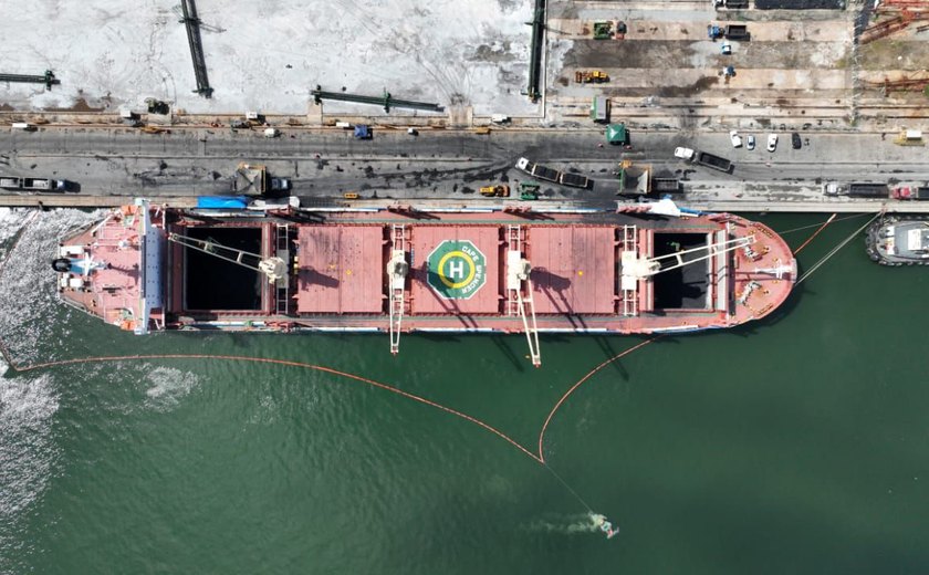 Intermarítima nega contaminação por coque de petróleo no Porto de Maceió