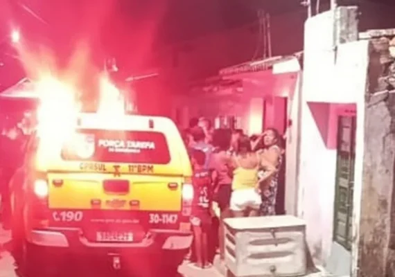 Homem é morto enquanto bebia com amigos em Penedo, interior de Alagoas