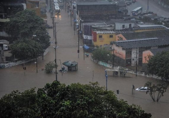 Salvador está sob alerta máximo de deslizamento