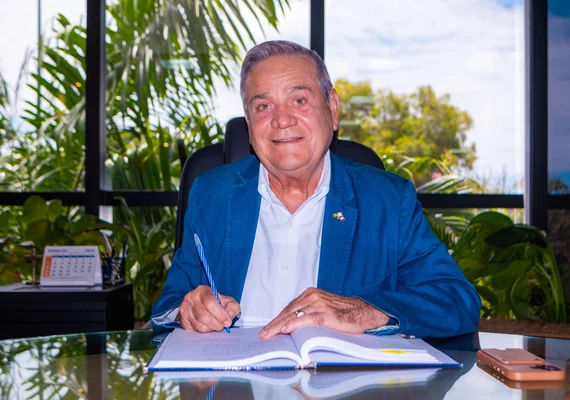 Ronaldo Lessa assume interinamente o Governo de Alagoas