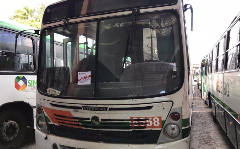 Linhas de ônibus da Veleiro são distribuídas a outras empresas