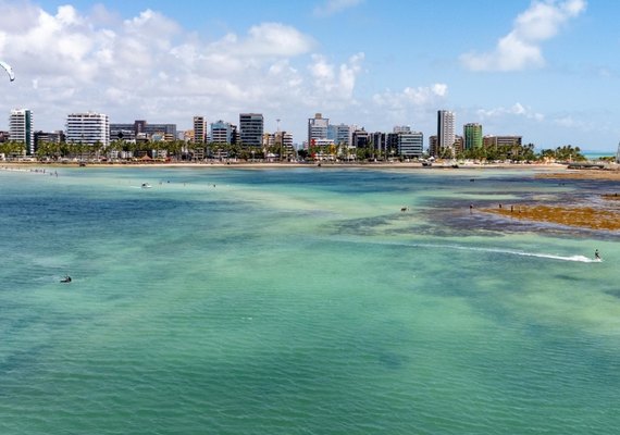 Maceió se destaca como um dos destinos mais procurados no verão, segundo KAYAK