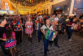 Arrasta Pé leva cultura, tradição e multidão para Jaraguá