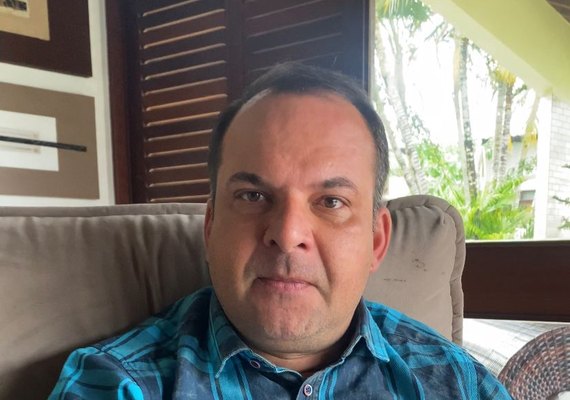 'Os artistas locais também precisam levar o sustento para suas casas'