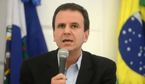 Eduardo Paes desiste de candidatura no Rio, após Cristiano Zanin negar recurso ao STF